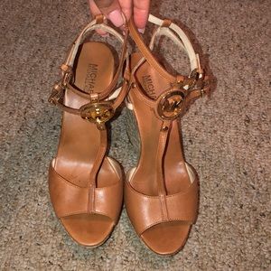 Michael kors platform